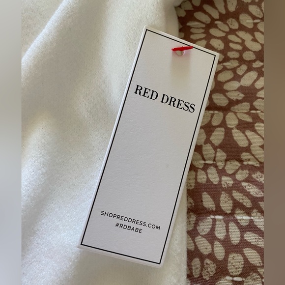 Love wins again white coat by Aura from Red Dress Boutique size xl - Picture 13 of 16